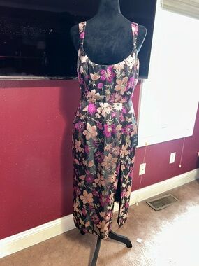 Lulus Women’s Black Floral Midi Dress with Pink Accents